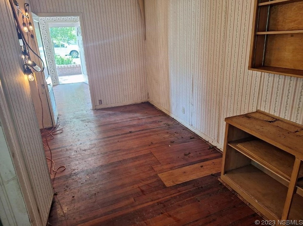 1204 Palmetto St, New Smyrna FL 32168-7608 exterior