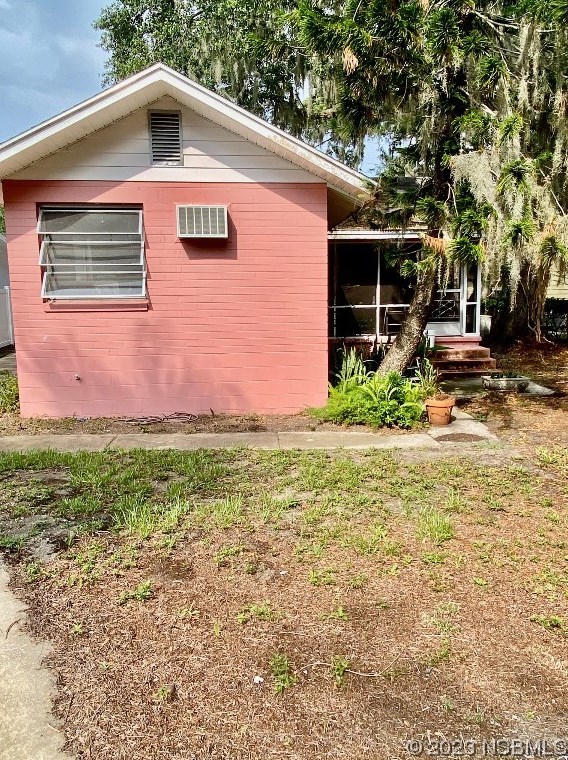 1204 Palmetto St, New Smyrna FL 32168-7608 exterior