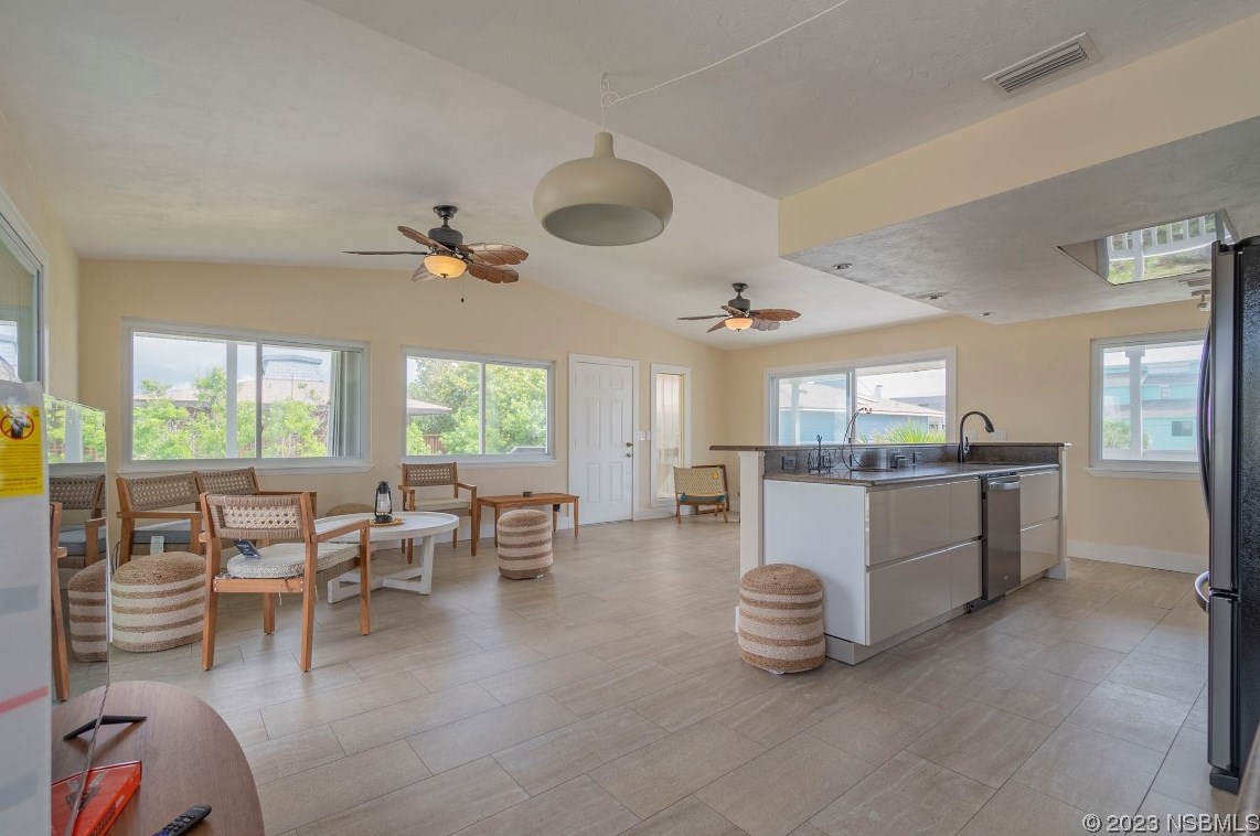 6921 Turtlemound Rd, New Smyrna FL  32169-5026 exterior