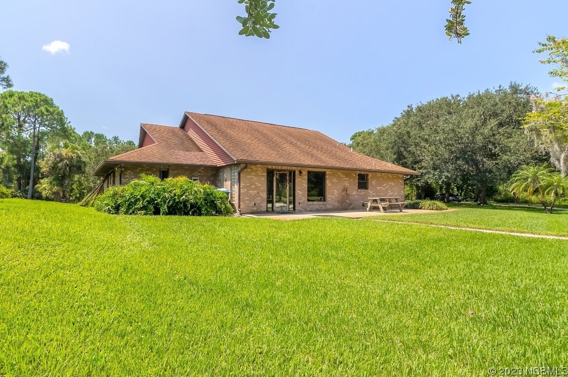 475 Lazy Z Ln, Oak Hill, FL 32759
