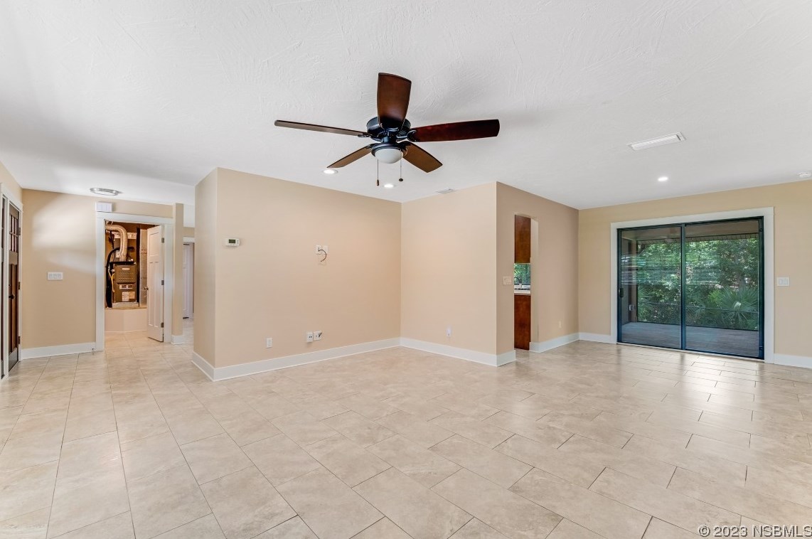 357 Sweet Bay Ave, New Smyrna FL  32168-7971 exterior
