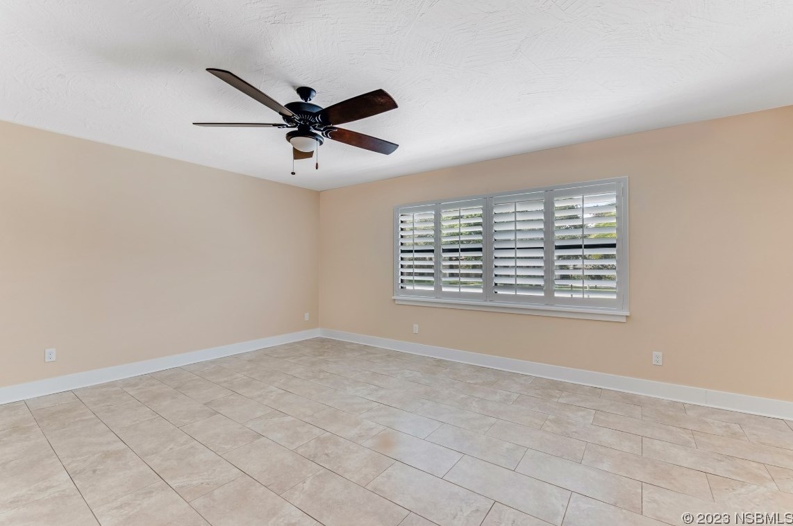 357 Sweet Bay Ave, New Smyrna FL  32168-7971 exterior