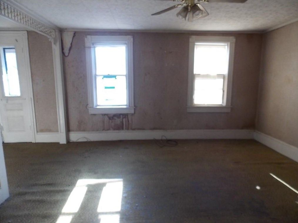 27 Barnum St, Taunton MA 02780-4601 exterior