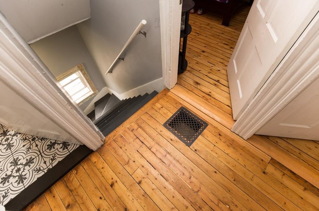 43 East St, West Warwick RI  02893-5938 exterior
