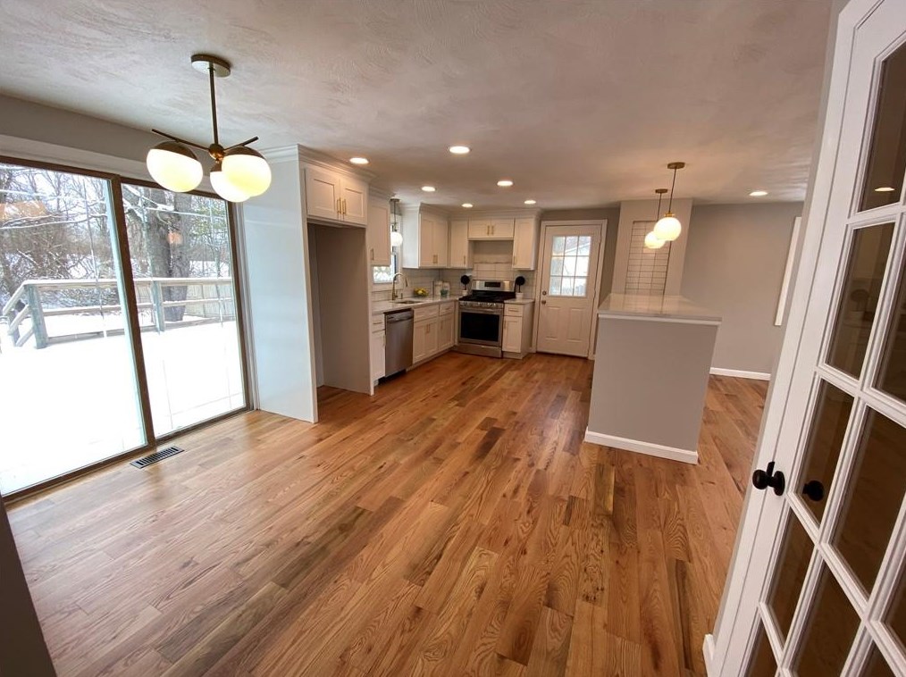 11 Beeckman Ave, Cranston RI 02920-4413 exterior