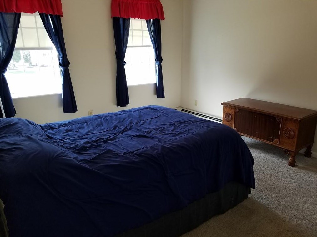 79 Vincent Way, Cranston RI  02921-2580 exterior