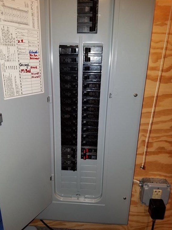 79 Vincent Way, Cranston RI  02921-2580 exterior