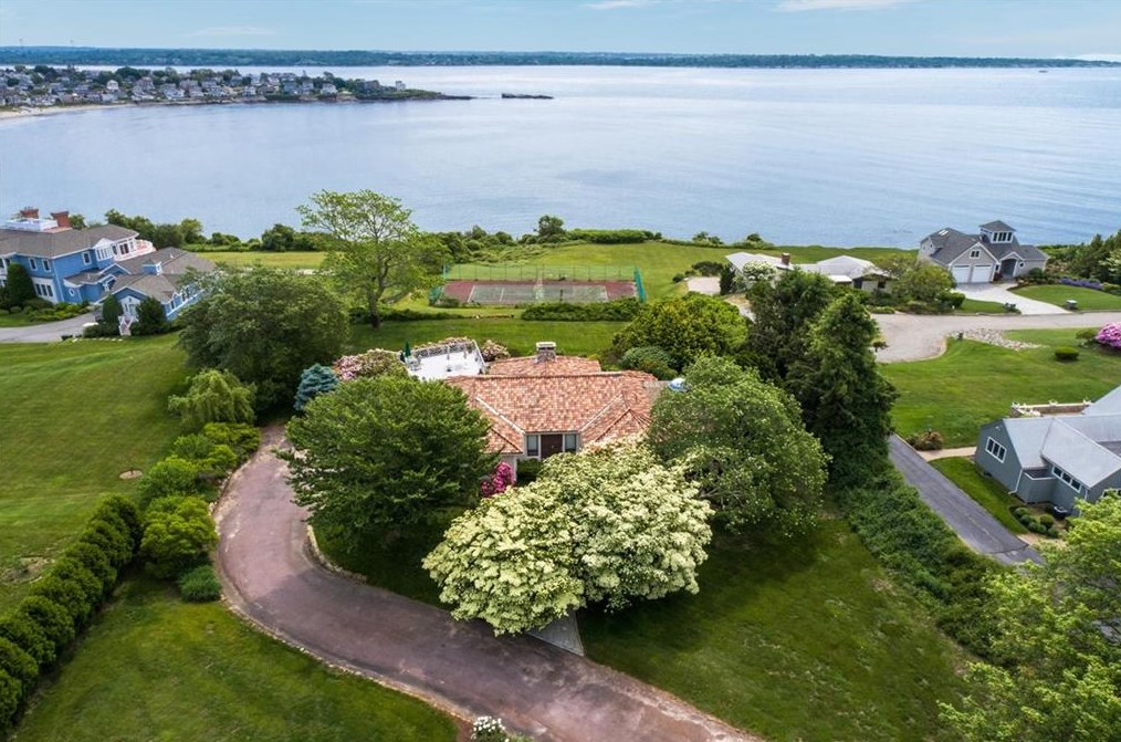 775 Boston Neck Rd, South Kingstown, RI 02882