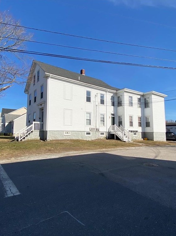 136 Mount Hope Ave, Bristol RI  02809-3563 exterior