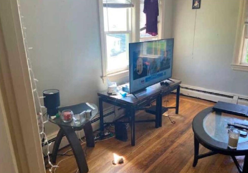 99 Yeoman Ave, Cranston RI 02920-2129 exterior