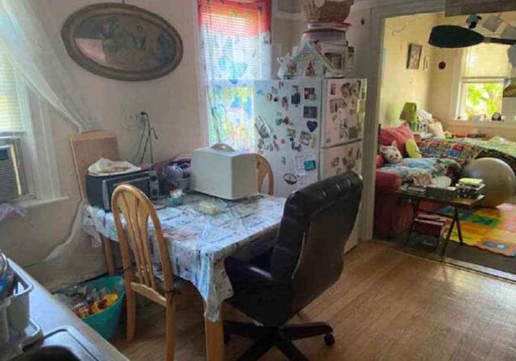 99 Yeoman Ave, Cranston RI 02920-2129 exterior