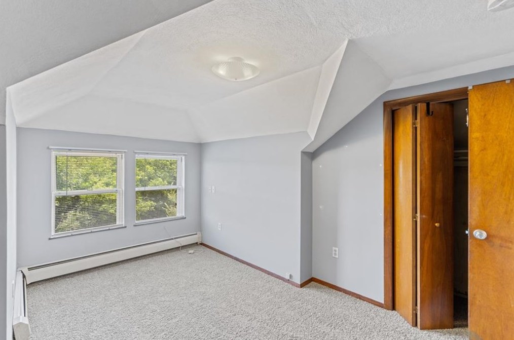 6 Market St, West Warwick RI  02893-1545 exterior