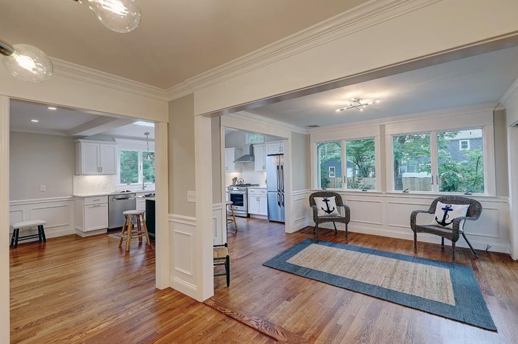 12 Fireside Dr, Barrington RI  02806-3223 exterior