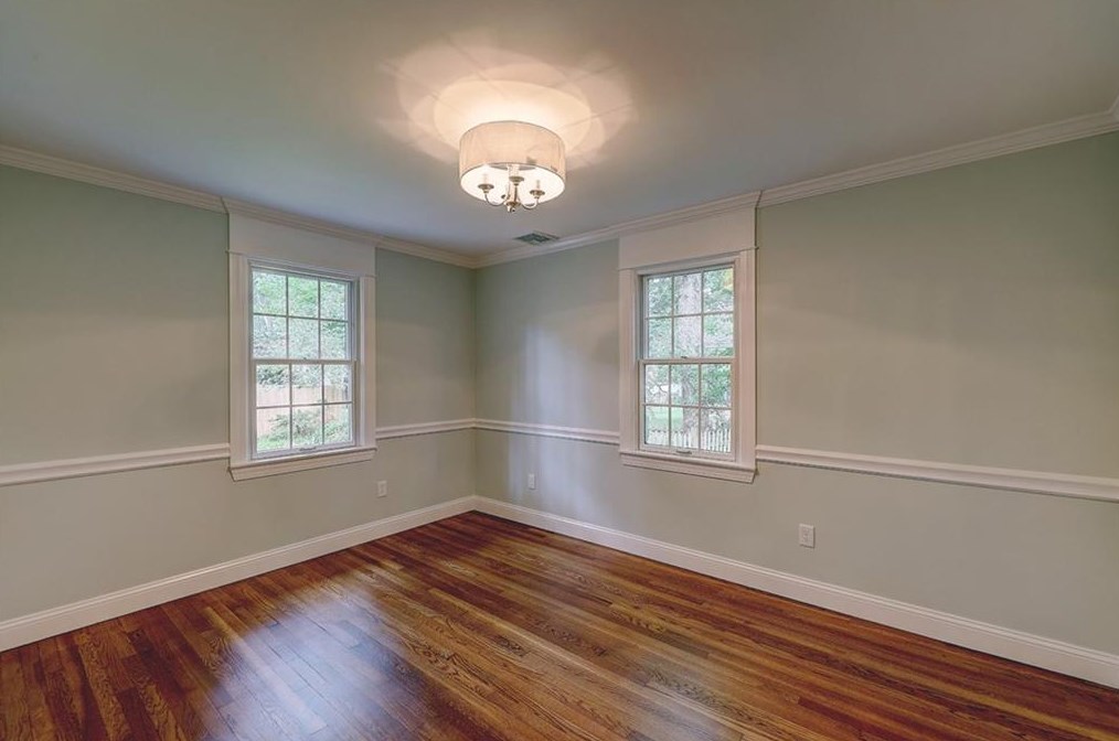 12 Fireside Dr, Barrington RI  02806-3223 exterior