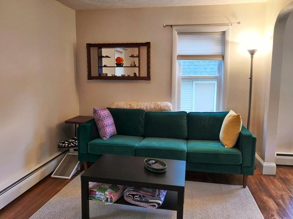 16 Spencer St, Pawtucket RI  02860-3832 exterior