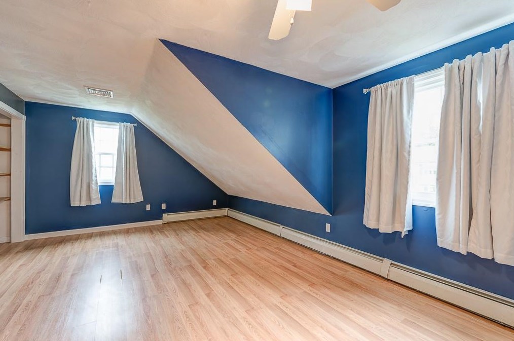 32 Cold Spring Dr, West Warwick RI  02893-3337 exterior