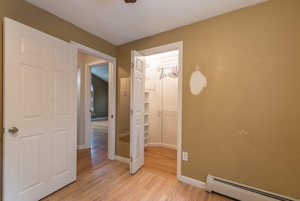 32 Cold Spring Dr, West Warwick RI  02893-3337 exterior