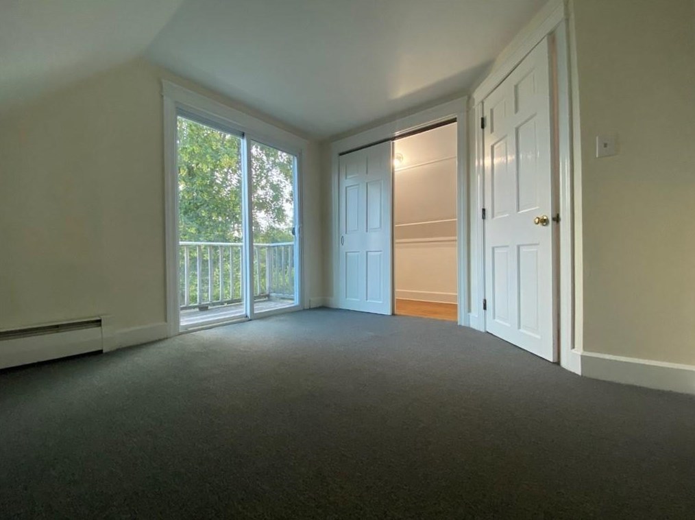 127 Dewolf Ave, Bristol RI  02809-3623 exterior