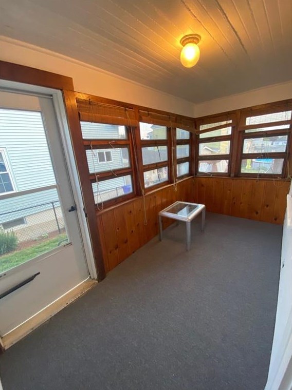 127 Dewolf Ave, Bristol RI  02809-3623 exterior