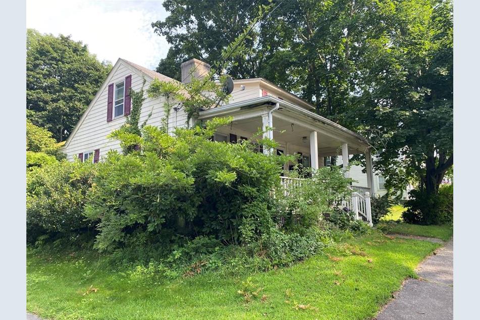 1090 Main St, Warren, RI 02885 MLS 1291077 Coldwell Banker