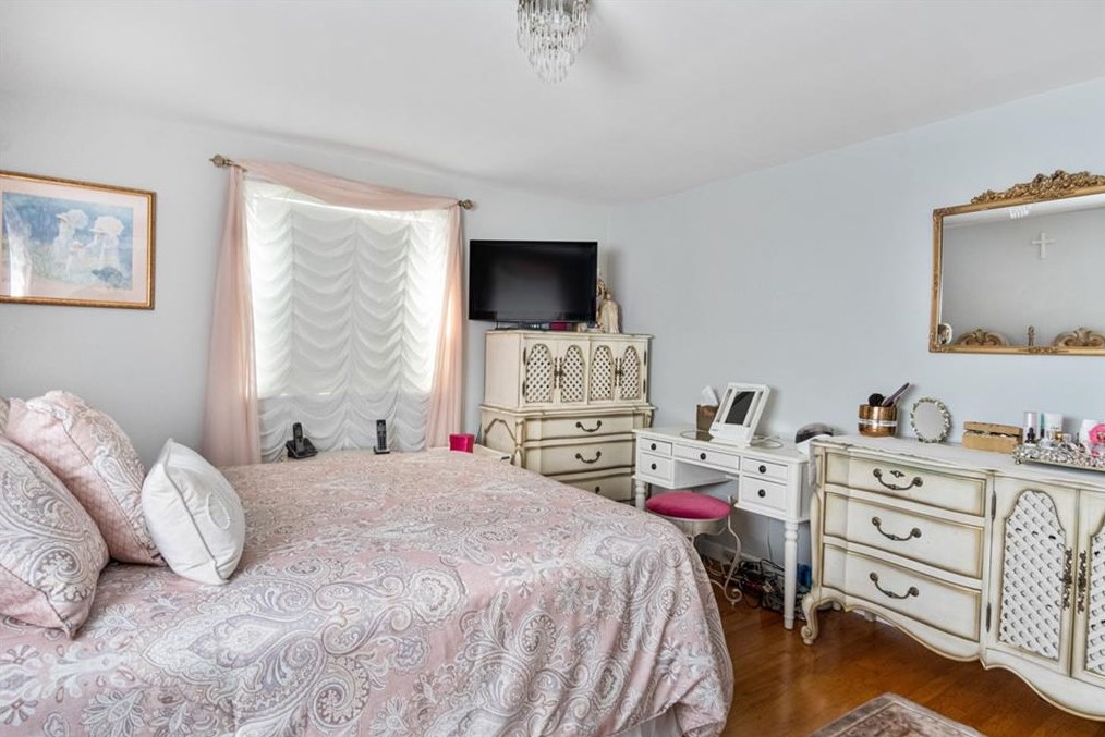 95 Hyde St, Cranston RI 02920-6315 exterior