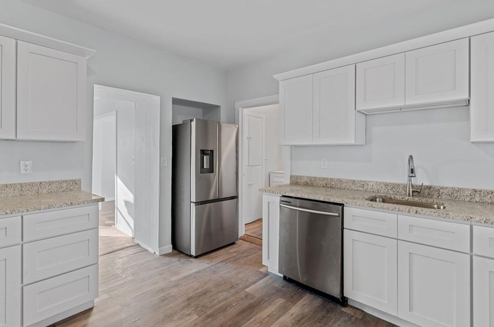 83 Jackson Flat Rd, Scituate RI  02831-1704 exterior