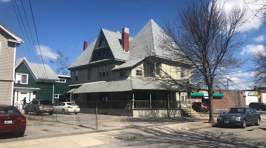 5 Nickerson St, Pawtucket RI  02860-1913 exterior