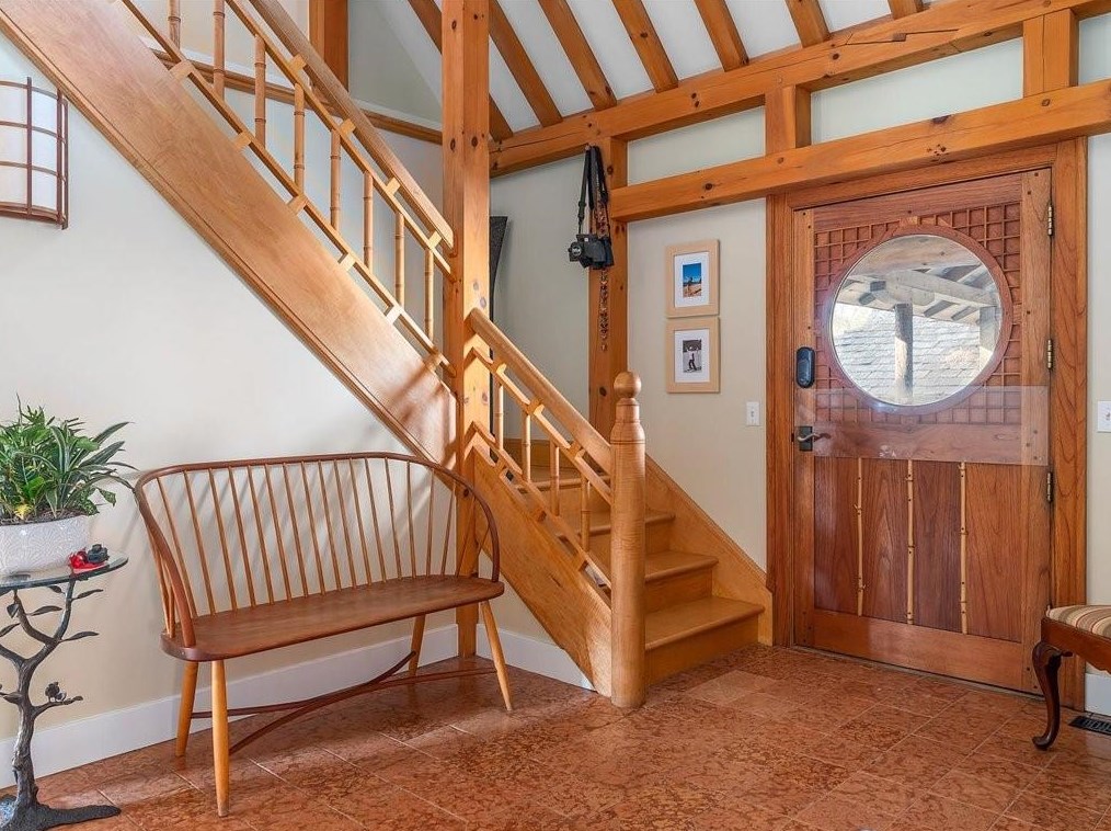 466 Barbers Pond Rd, Richmond, RI 02892