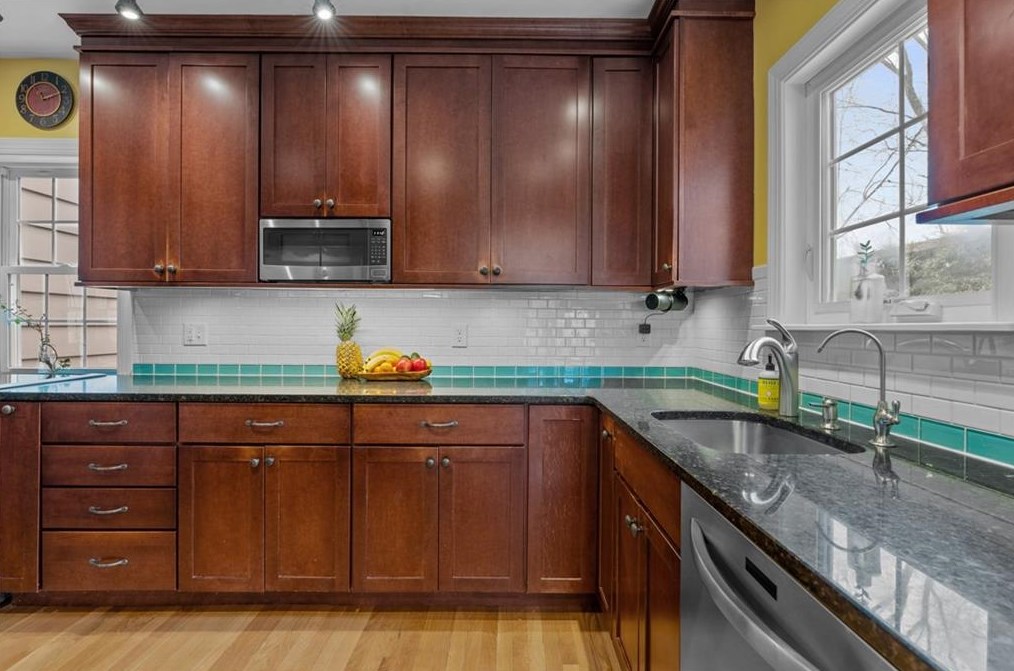 128 Shirley Blvd, Cranston RI 02910-3326 exterior