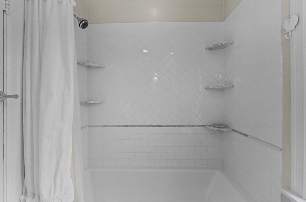 128 Shirley Blvd, Cranston RI 02910-3326 exterior