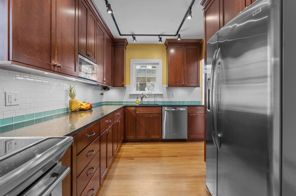 128 Shirley Blvd, Cranston RI 02910-3326 exterior