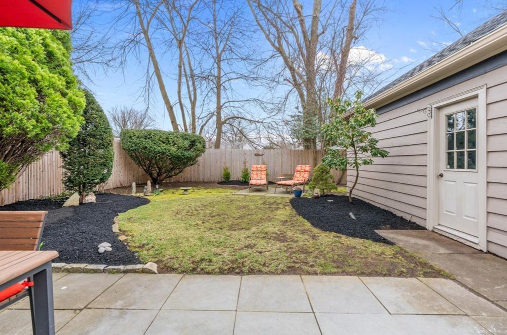 128 Shirley Blvd, Cranston RI 02910-3326 exterior