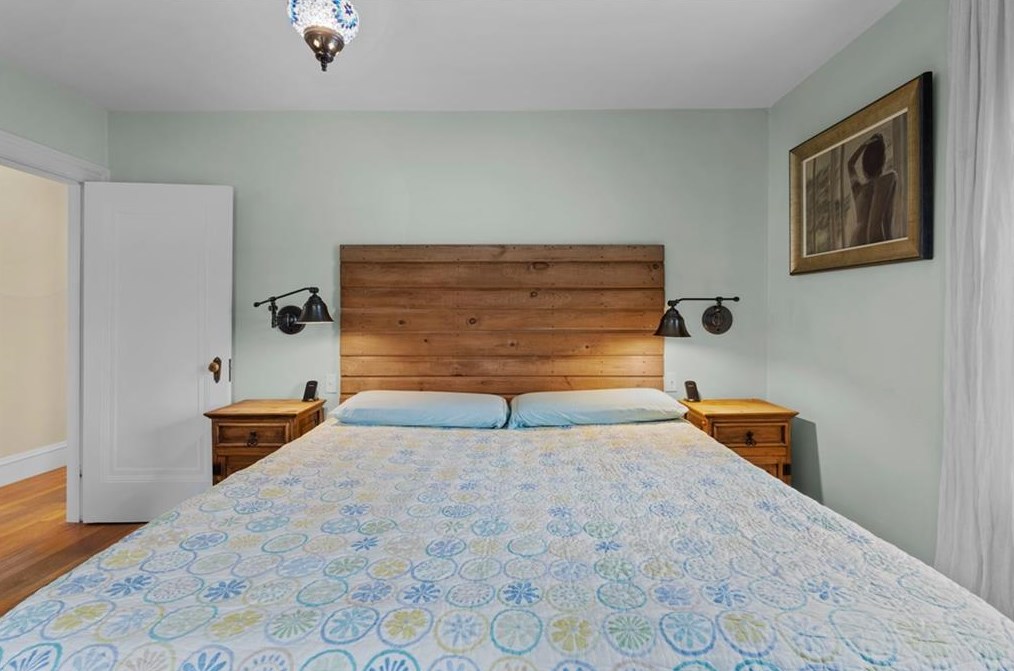 128 Shirley Blvd, Cranston RI 02910-3326 exterior