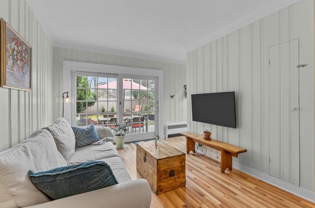 128 Shirley Blvd, Cranston RI 02910-3326 exterior