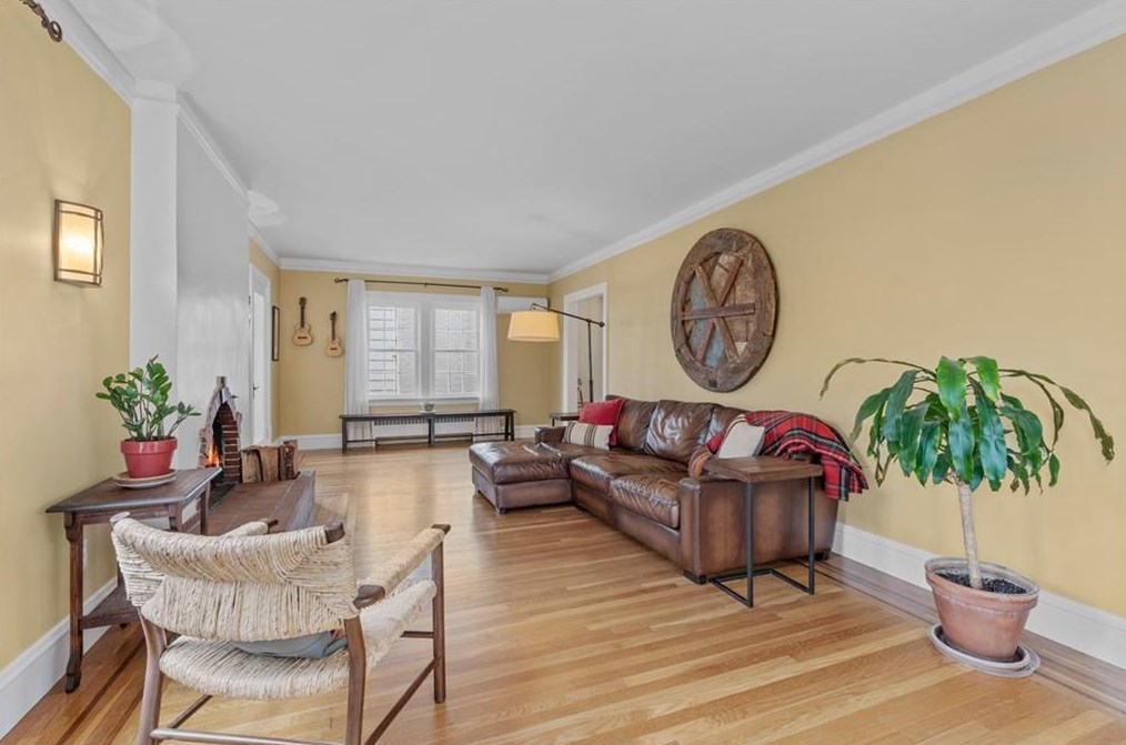 128 Shirley Blvd, Cranston RI 02910-3326 exterior