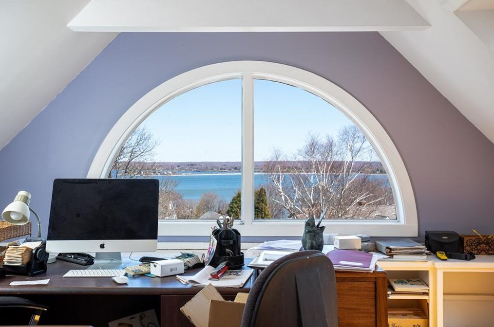 179 Taylor Rd, Portsmouth RI  02871-5416 exterior