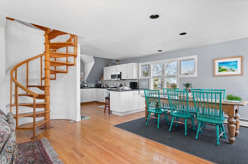 179 Taylor Rd, Portsmouth RI  02871-5416 exterior