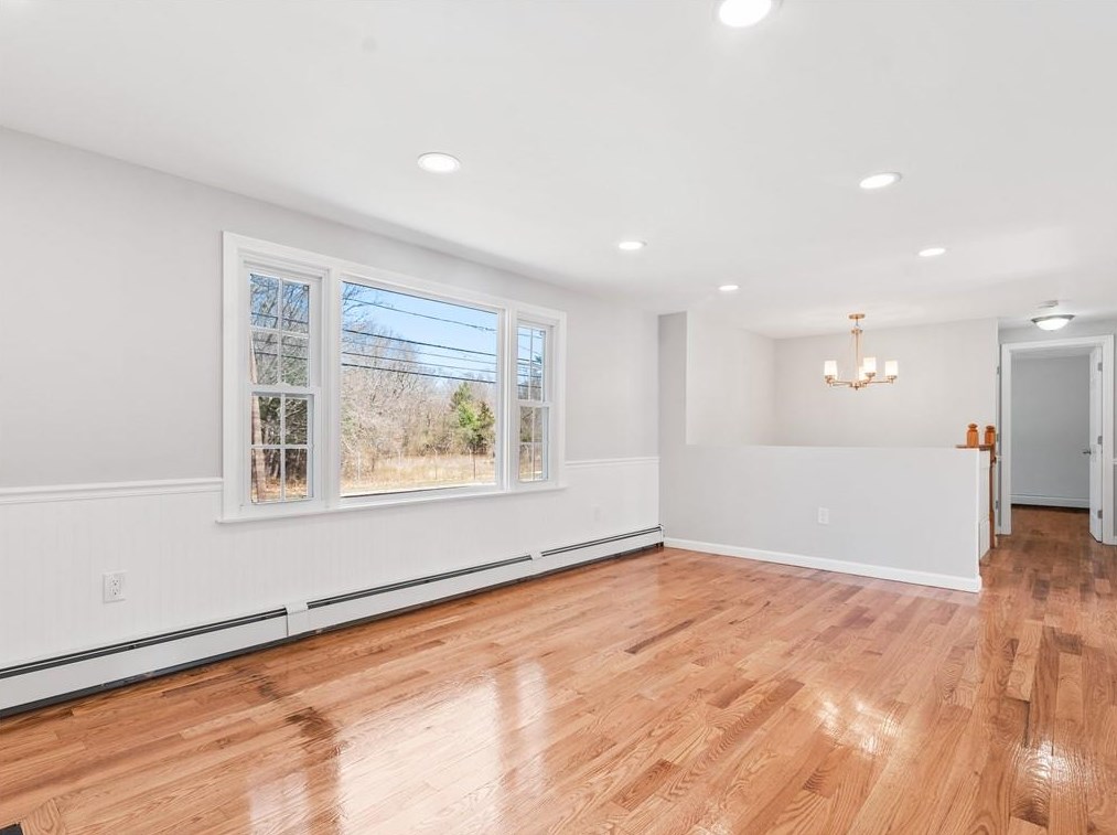 515 Forbes St, East Providence RI  02915-1610 exterior