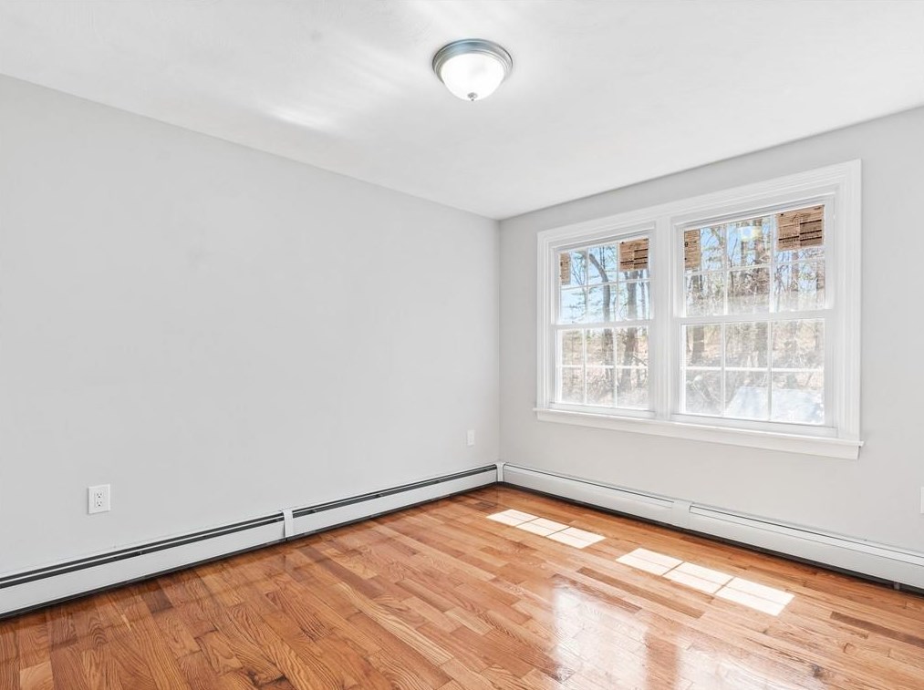 515 Forbes St, East Providence RI  02915-1610 exterior