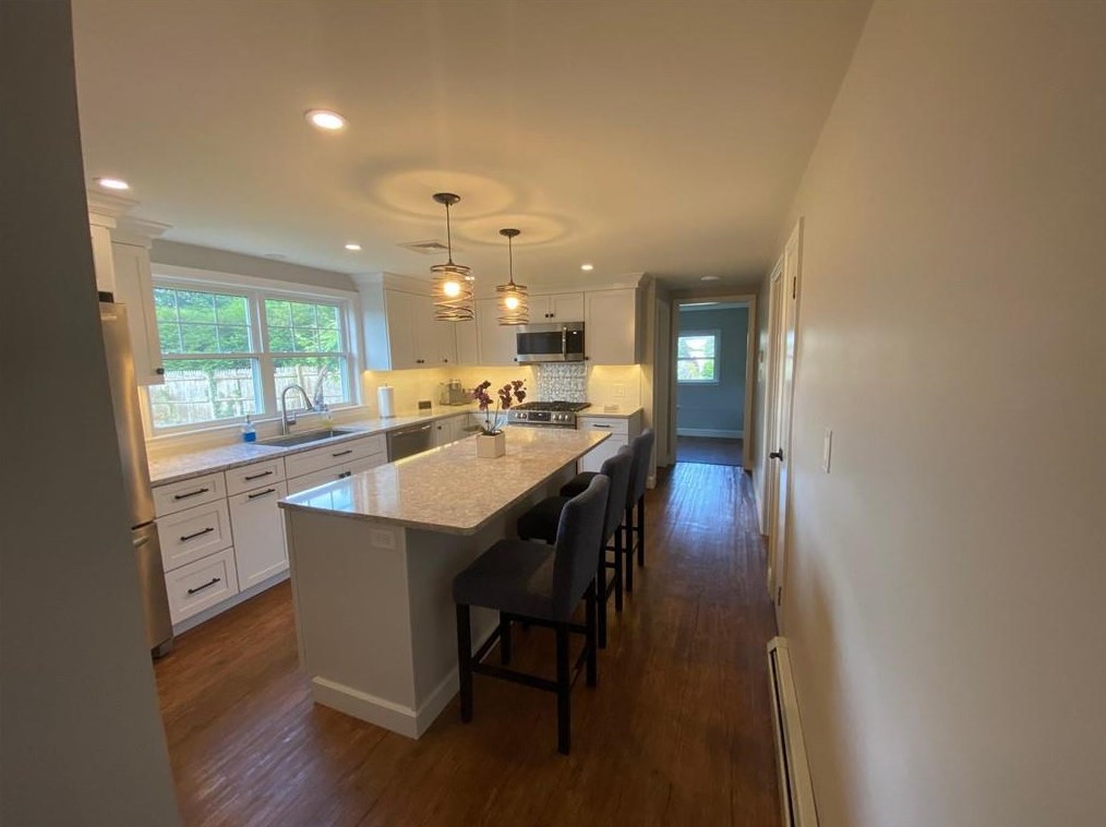 117 Eden Crest Dr, Cranston RI  02920-8145 exterior