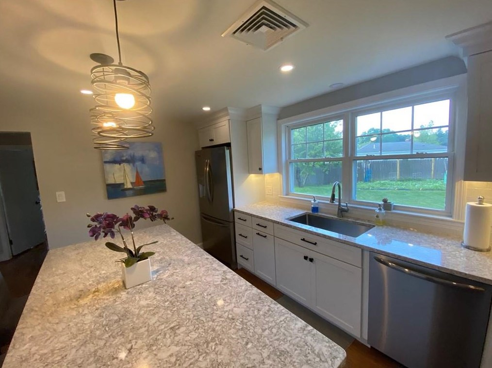 117 Eden Crest Dr, Cranston RI  02920-8145 exterior