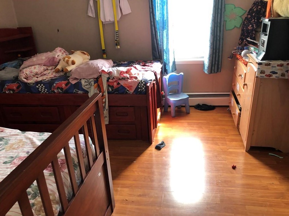 31 Casino Ave, Cranston RI 02920-6901 exterior