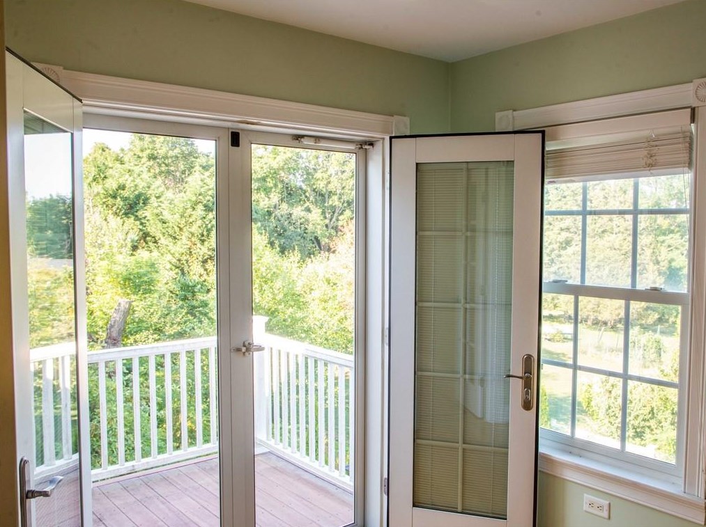 90 Cole St, Jamestown RI 02835-1325 exterior