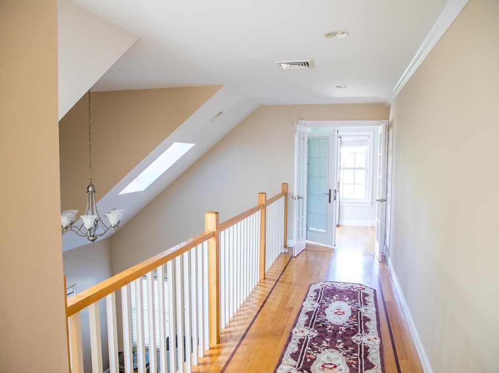 90 Cole St, Jamestown RI 02835-1325 exterior