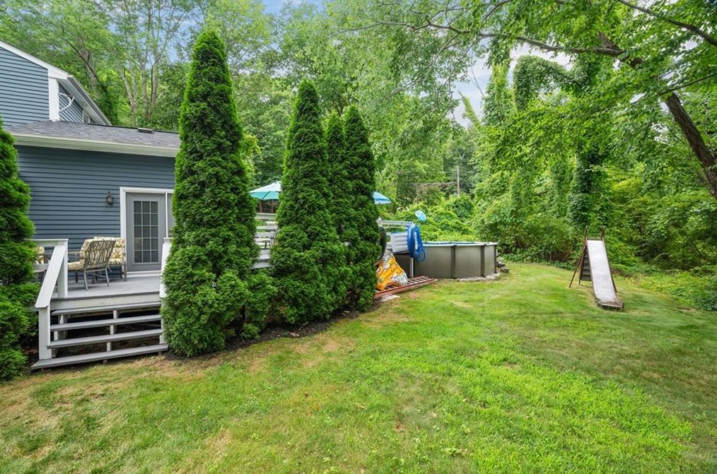 439 Farnum Pike, Smithfield RI 02917-3203 exterior