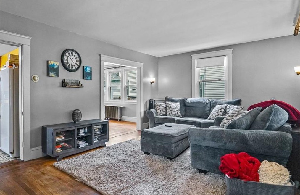 9 Ivy Ave, Providence, RI 02905