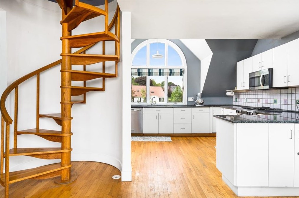 179 Taylor Rd, Portsmouth RI  02871-5416 exterior