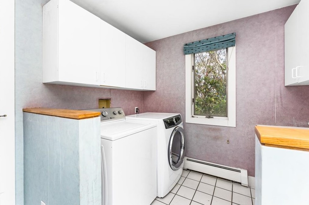 179 Taylor Rd, Portsmouth RI  02871-5416 exterior