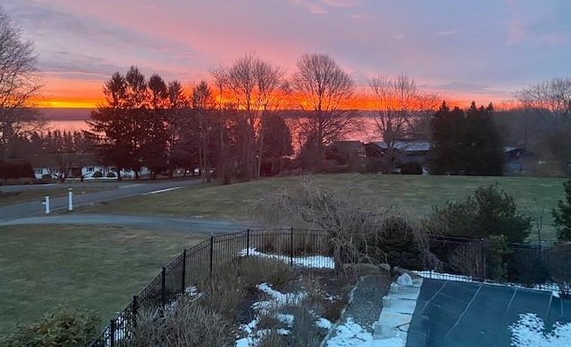 179 Taylor Rd, Portsmouth RI  02871-5416 exterior