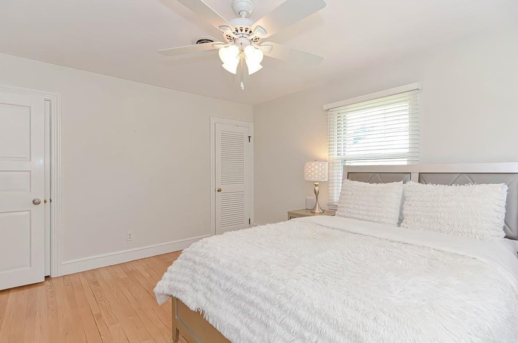 144 Glen Ridge Rd, Cranston RI  02920-6154 exterior